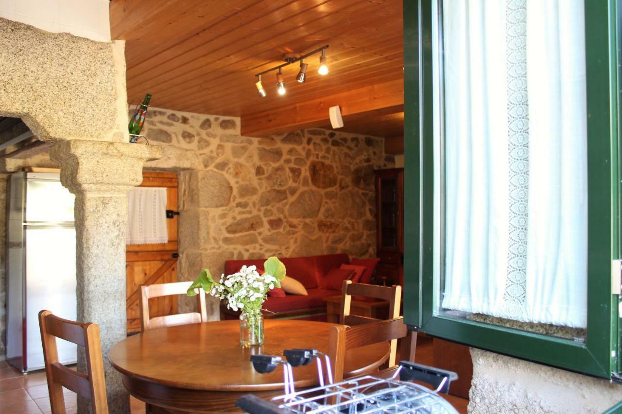 A Casina De Pedra Villa Noalla  Exteriör bild