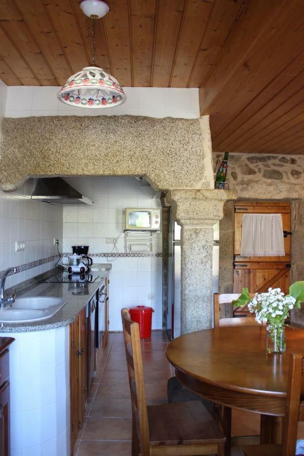 A Casina De Pedra Villa Noalla  Exteriör bild