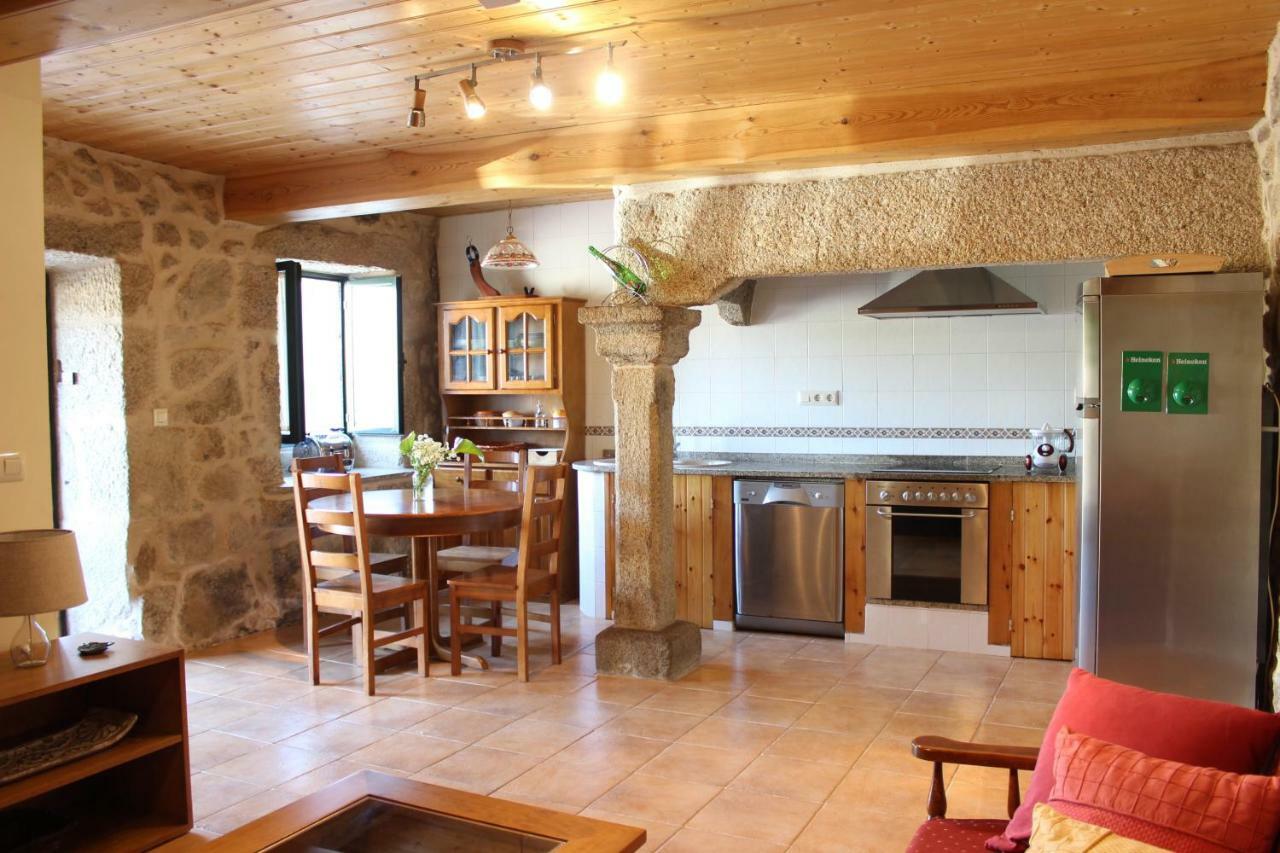 A Casina De Pedra Villa Noalla  Exteriör bild